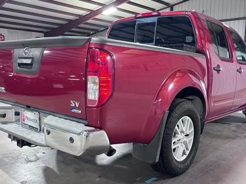 Used 2017 Nissan Frontier SV w/ SV Value Truck Package RWD image 3