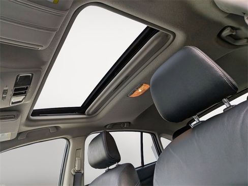 Used 2015 Subaru Crosstrek 2.0i Limited image 24