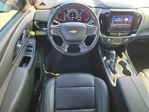 Certified 2022 Chevrolet Traverse High Country FWD image 20
