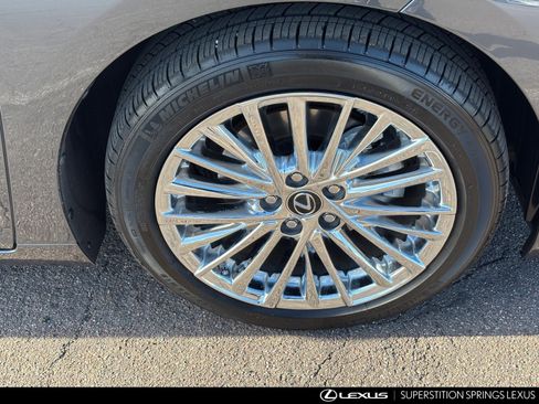 Certified 2025 Lexus ES 350 w/ Premium Package image 11