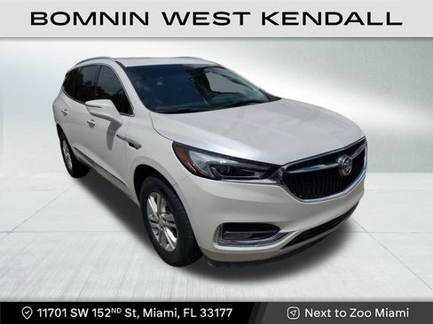 Used 2021 Buick Enclave Essence w/ Sound and Sites Package image 1
