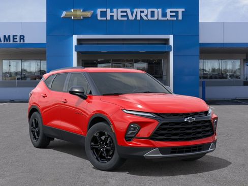 New 2026 Chevrolet Blazer LT w/ Convenience Package FWD image 31