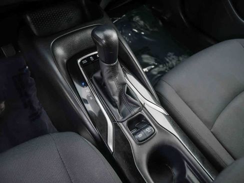 Used 2021 Toyota Corolla LE w/ Carpet Mat Package (TMS) FWD image 19