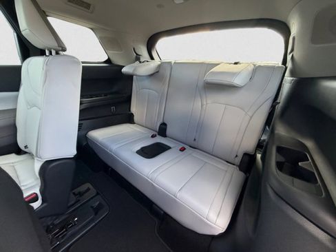 New 2026 INFINITI QX60 Luxe w/ Cargo Package image 19