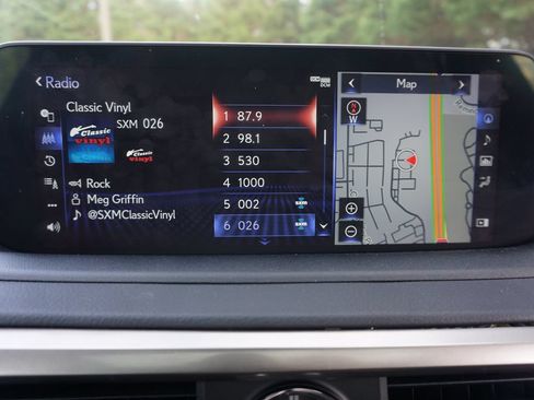Used 2022 Lexus RX 350 F Sport w/ Accessory Package AWD/4WD image 10