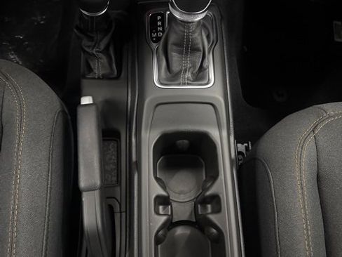 Used 2025 Jeep Gladiator Willys image 10