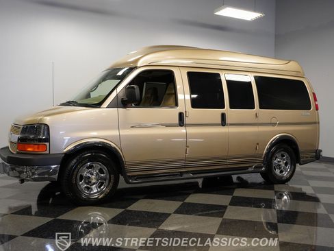 Used 2006 Chevrolet Express 1500 w/ Preferred Equipment Group image 6