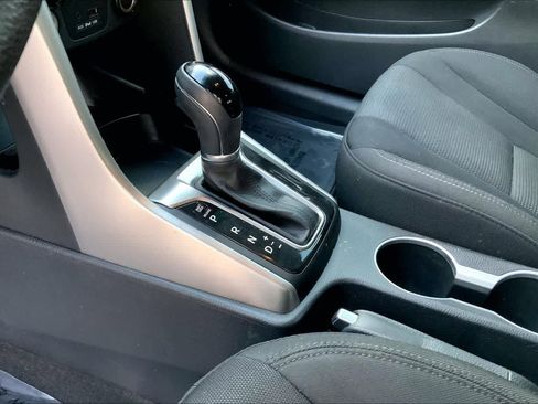 Used 2014 Hyundai Elantra GT image 16