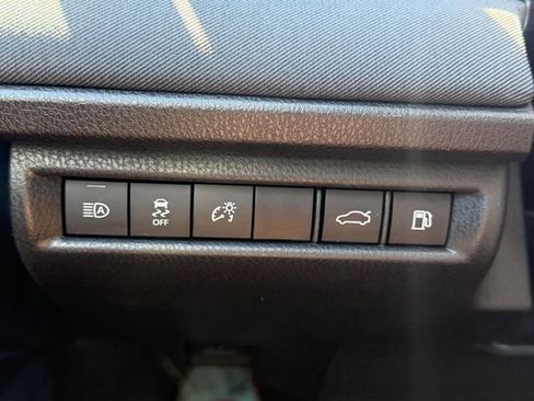 Used 2025 Toyota Camry LE image 19