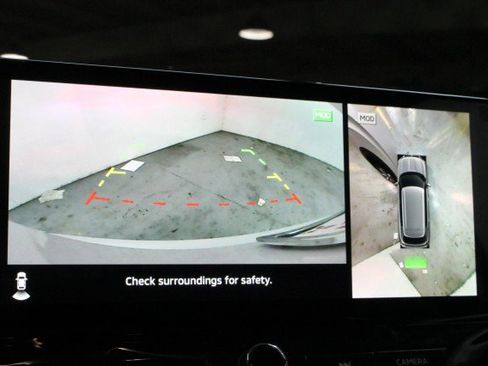 New 2025 Mitsubishi Outlander SE image 15