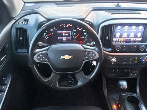 Used 2022 Chevrolet Colorado Z71 w/ Trail Boss Package AWD/4WD image 11