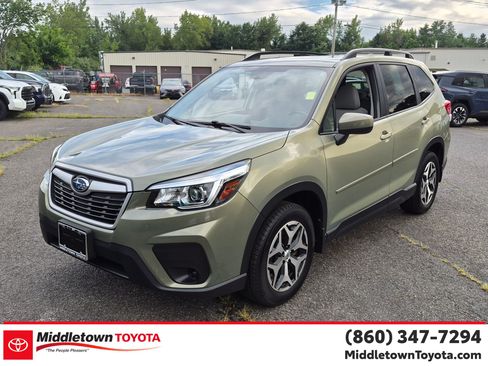 Used 2020 Subaru Forester Premium AWD/4WD image 7