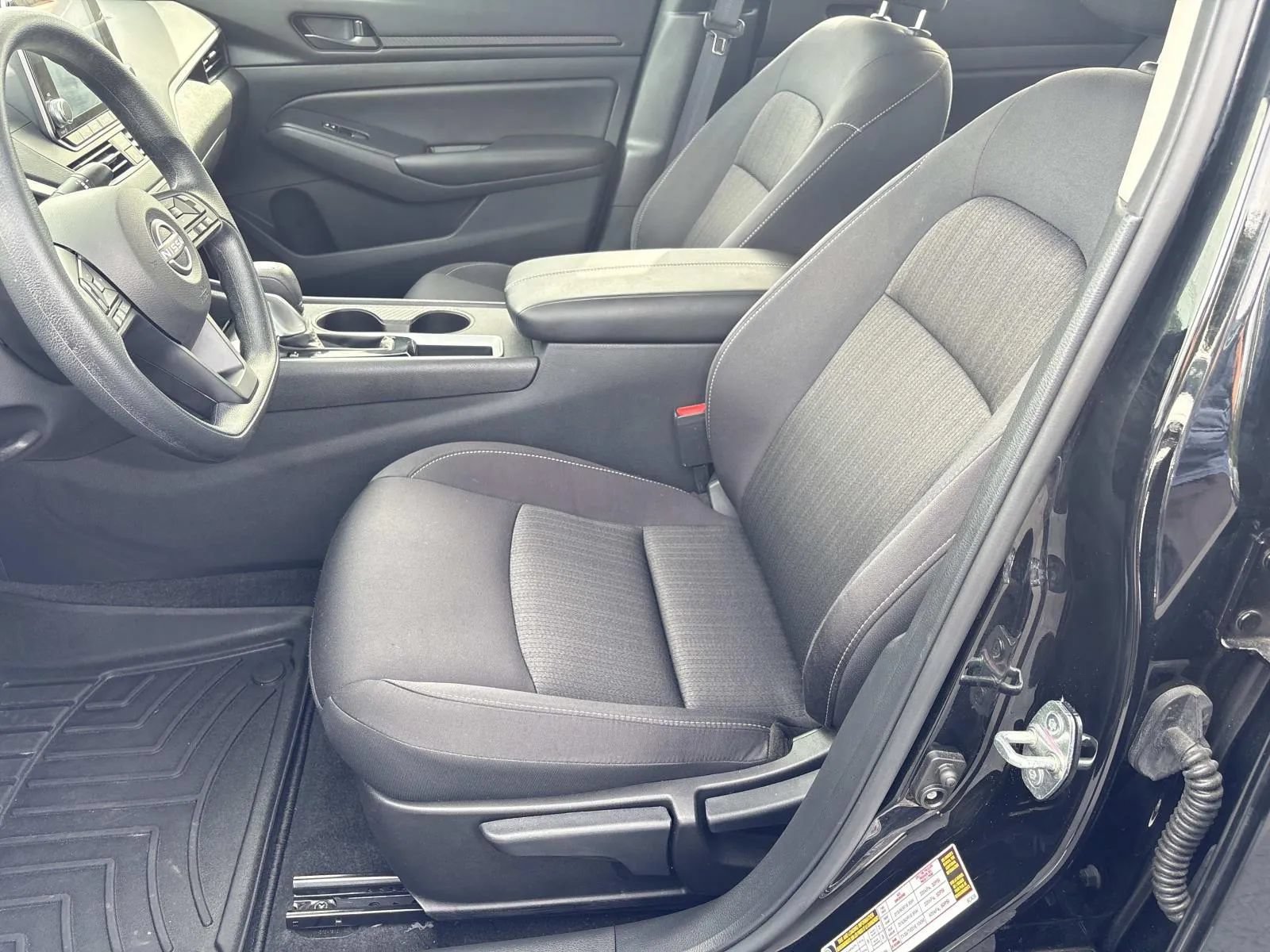 Used 2025 Nissan Altima 2.5 S FWD image 23