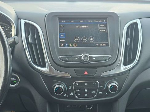 Used 2021 Chevrolet Equinox LT image 36