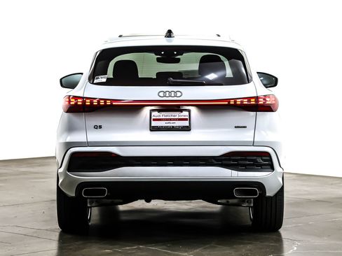New 2025 Audi Q5 Premium Plus image 3