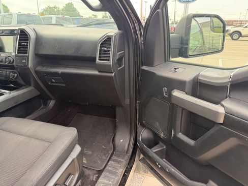 Used 2016 Ford F150 XLT w/ Equipment Group 302A Luxury AWD/4WD image 15