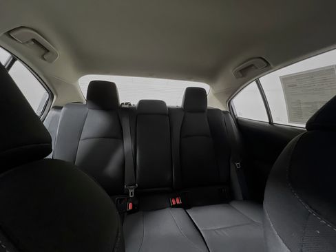 Used 2022 Toyota Corolla LE image 33