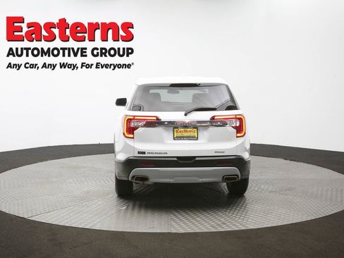 Used 2022 GMC Acadia SLE image 40