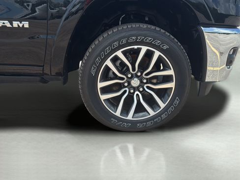 New 2025 RAM 1500 Limited AWD/4WD image 9