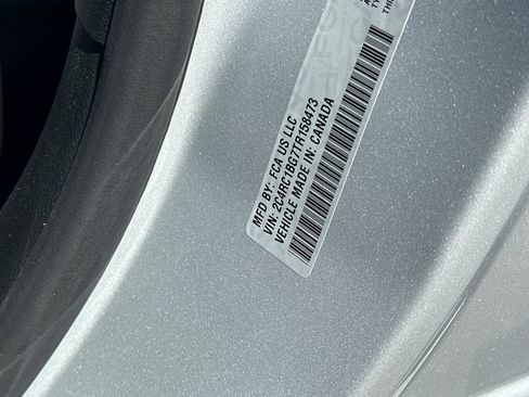 New 2026 Chrysler Pacifica Select image 29