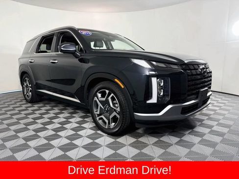 Used 2023 Hyundai Palisade Limited AWD/4WD image 1