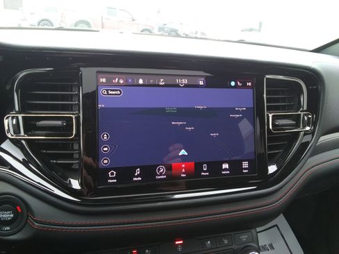 Used 2025 Dodge Durango GT image 27