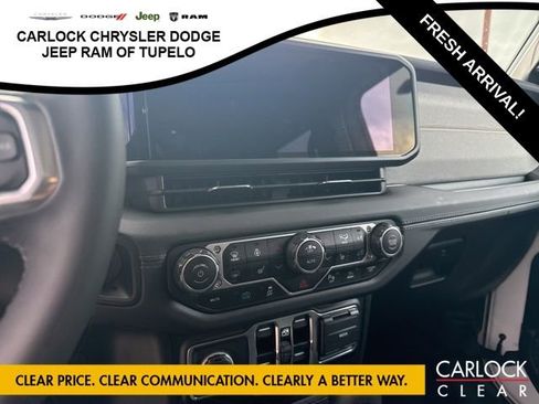 Used 2025 Jeep Wrangler Sahara w/ Safety Group image 21