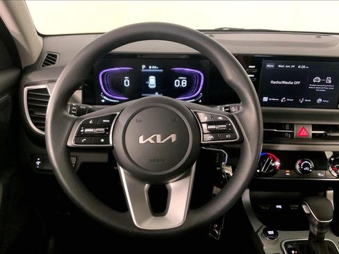 Used 2026 Kia Seltos LX AWD/4WD image 5