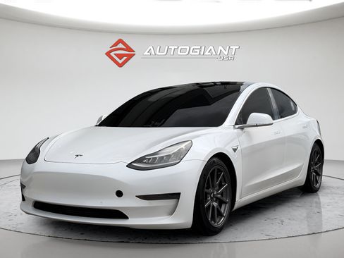 Used 2020 Tesla Model 3 Standard Range Plus RWD image 9