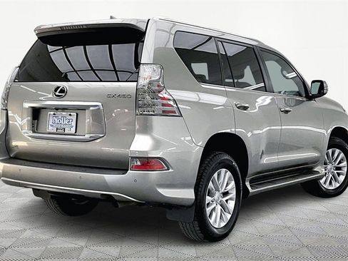 Used 2022 Lexus GX 460 Premium image 2