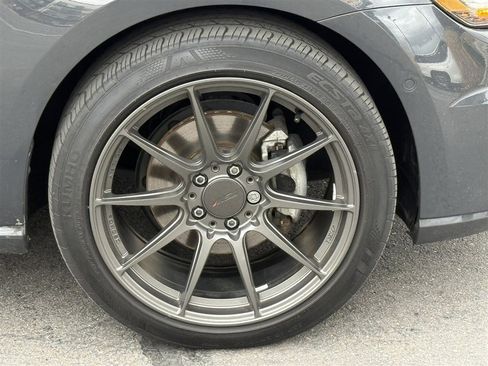 Used 2019 Volkswagen e-Golf SEL Premium image 9