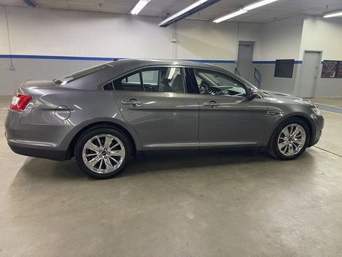 Used 2011 Ford Taurus Limited w/ 302A Rapid Spec Order Code AWD/4WD image 8