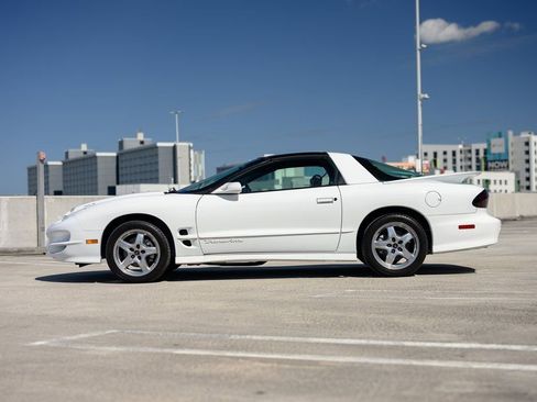 Used 2001 Pontiac Firebird Trans Am image 2