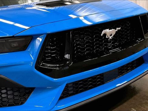 Used 2025 Ford Mustang GT Premium image 10