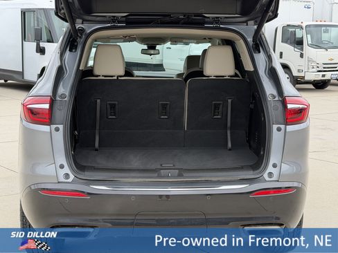 Used 2021 Buick Enclave Essence w/ Sound and Sites Package image 5