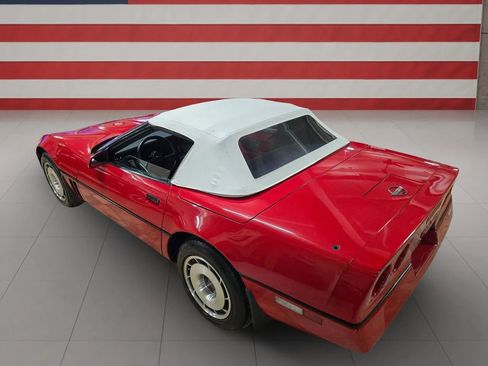 Used 1987 Chevrolet Corvette Convertible image 3