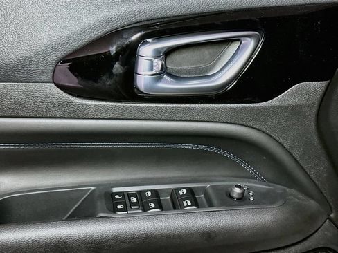 New 2026 Jeep Compass Limited AWD/4WD image 12