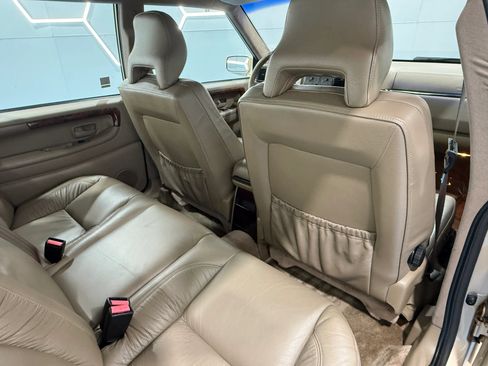 Used 1996 Volvo 960 Sedan RWD image 16