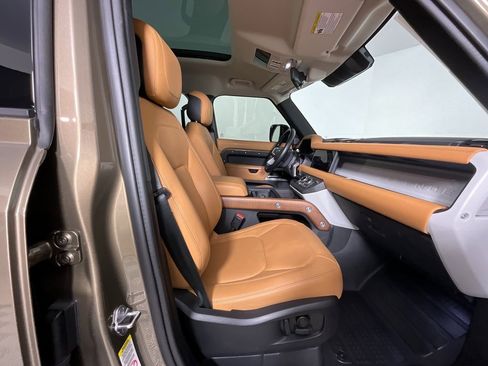 Certified 2024 Land Rover Defender 110 S image 21