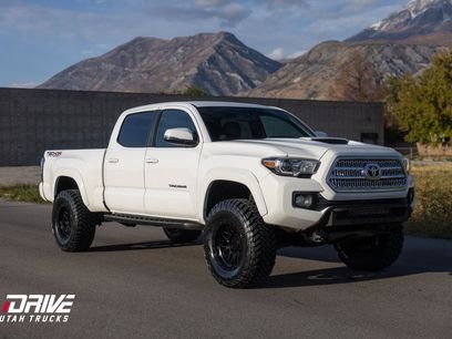Used 2016 Toyota Tacoma w/ SR5 Package