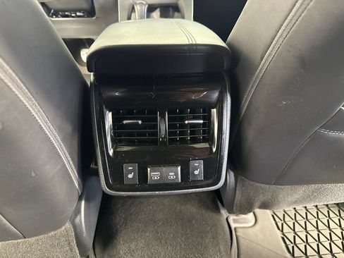Used 2022 Toyota Avalon Touring w/ Advanced Safety Package FWD image 36