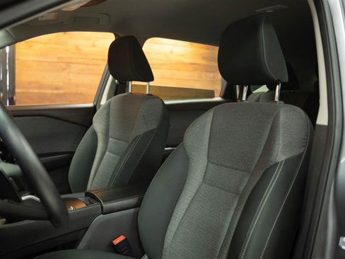 Used 2022 Nissan Rogue SV FWD image 10