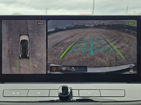 Used 2024 Nissan Rogue Platinum image 7