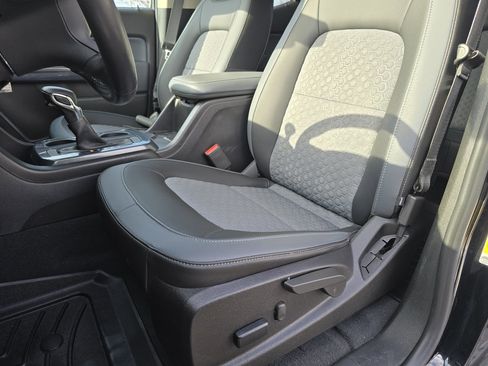 Used 2022 Chevrolet Colorado Z71 image 34