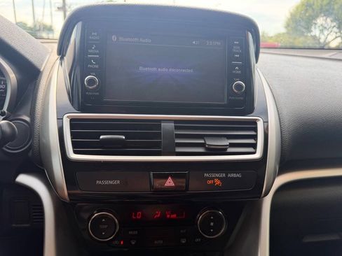 Used 2020 Mitsubishi Eclipse Cross ES FWD image 17