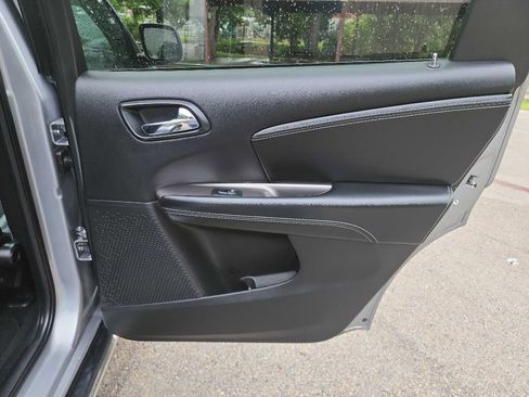 Used 2017 Dodge Journey Crossroad FWD image 38