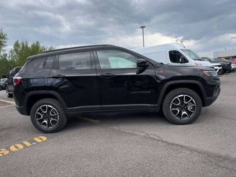 New 2026 Jeep Compass Trailhawk AWD/4WD image 9