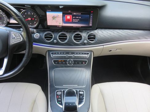 Used 2018 Mercedes-Benz E 300 4MATIC w/ Premium 1 Package image 16