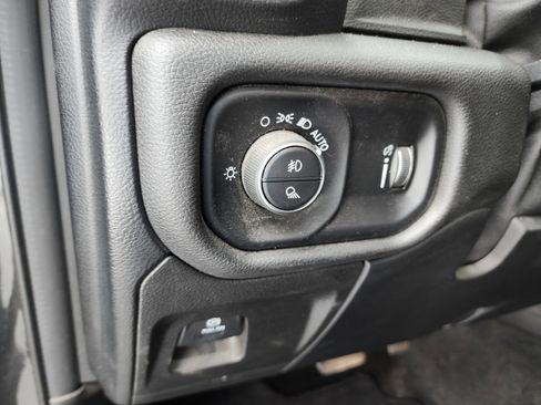 Used 2020 RAM 1500 Big Horn image 37
