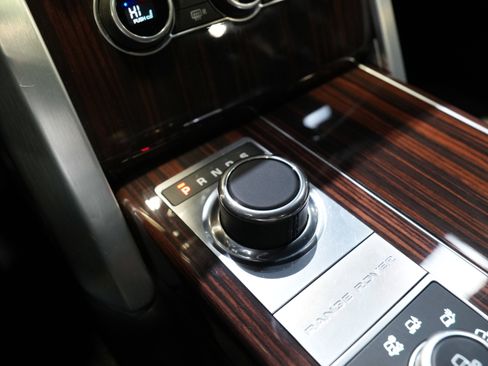 Used 2016 Land Rover Range Rover image 46